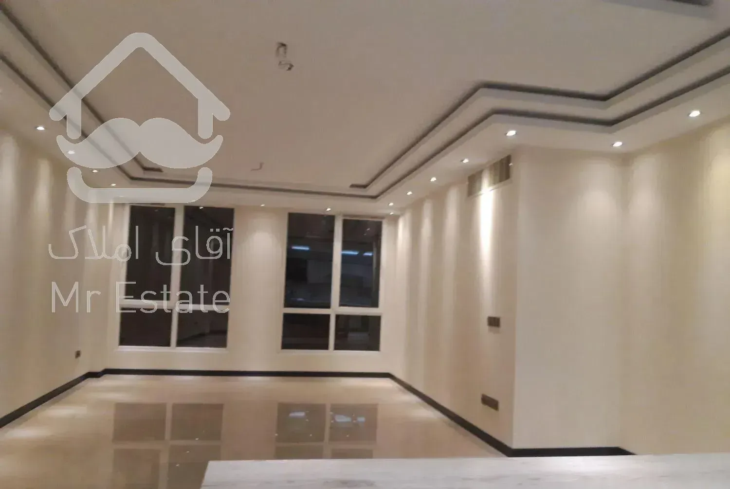 ۹۶مترده ونک انصاری ازاد