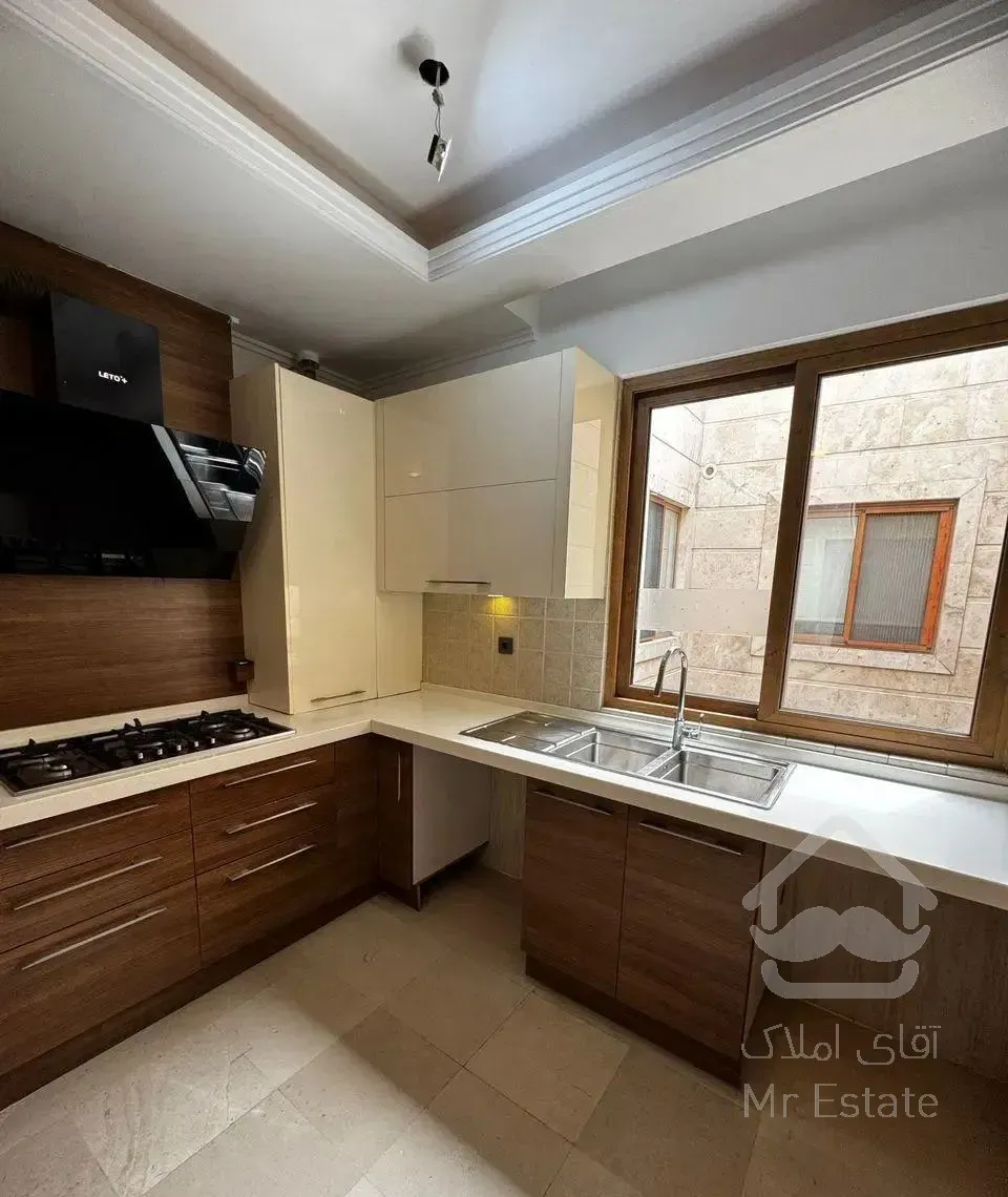 ۱۲۰متری/۳خواب‌/خوش‌نقشه/واقعی/ساقدوش