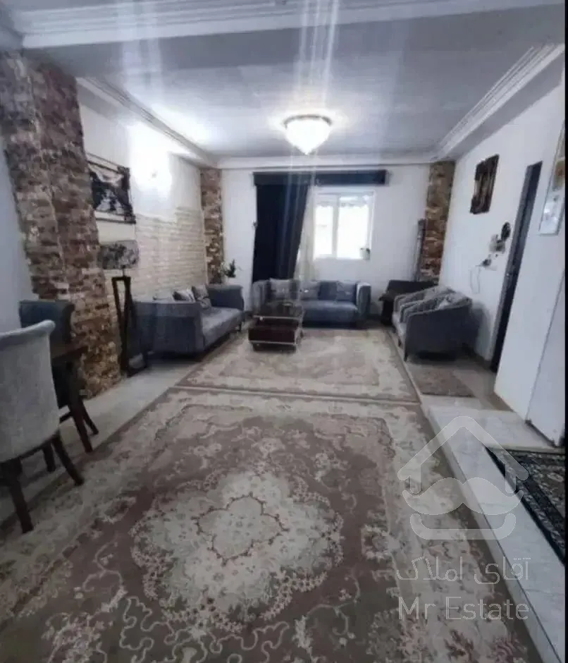 اجاره طبقه اول/با پارکینگ/خیابان امام(نسیم فرد)