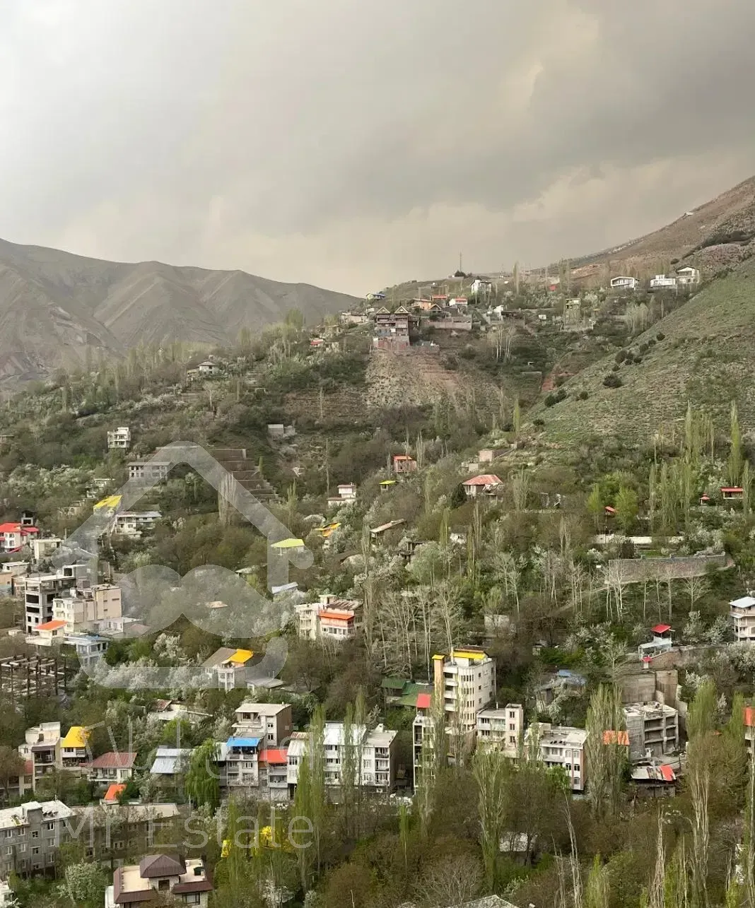 ۱۸۹متر آپارتمان/سند تکبرگ Homechi Estate
