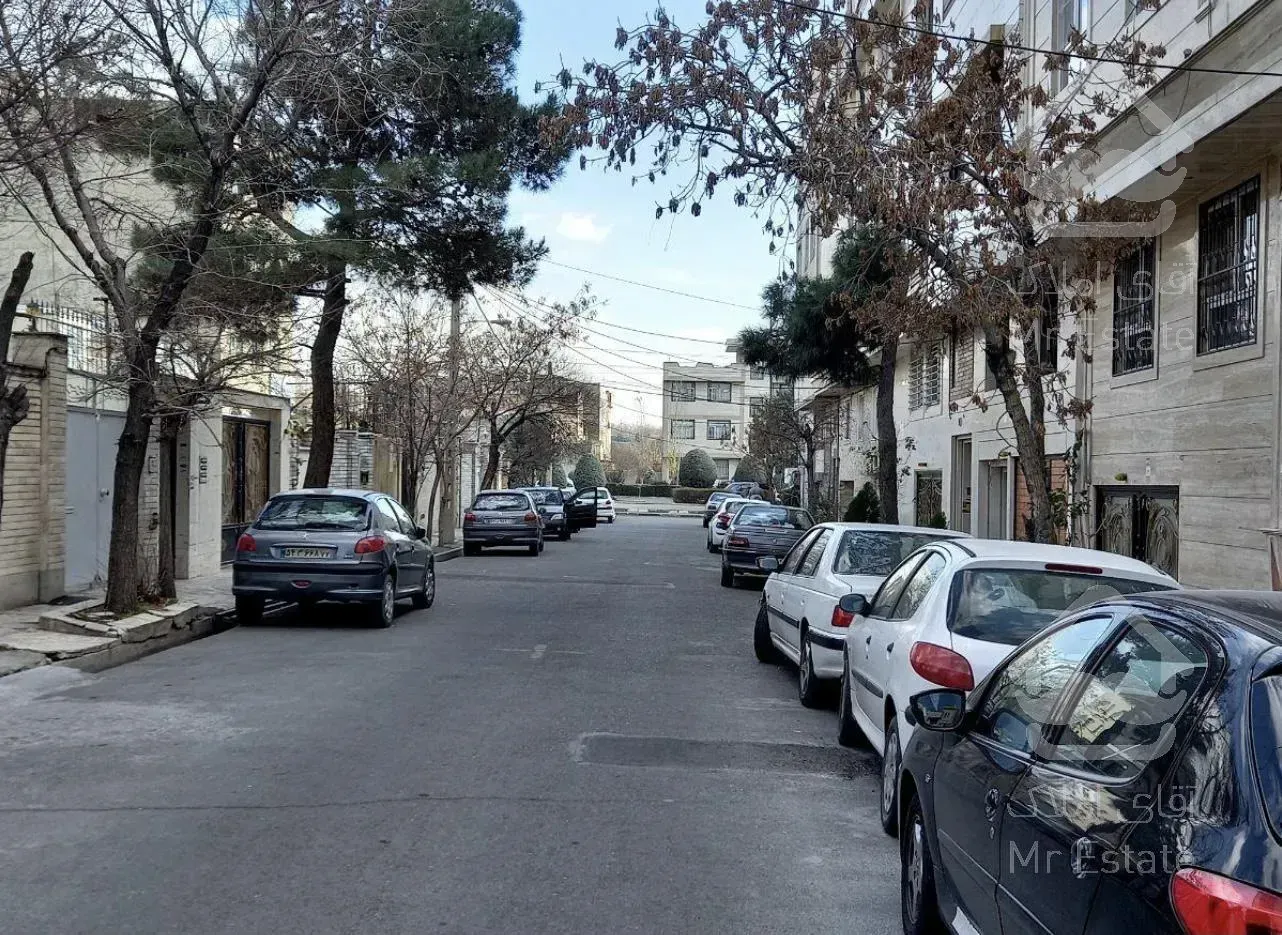 فروش ۲۴۰ متر بنا در ۱۹۲ متر زمین جنوبی/دهکده المپیک / زیبادشت