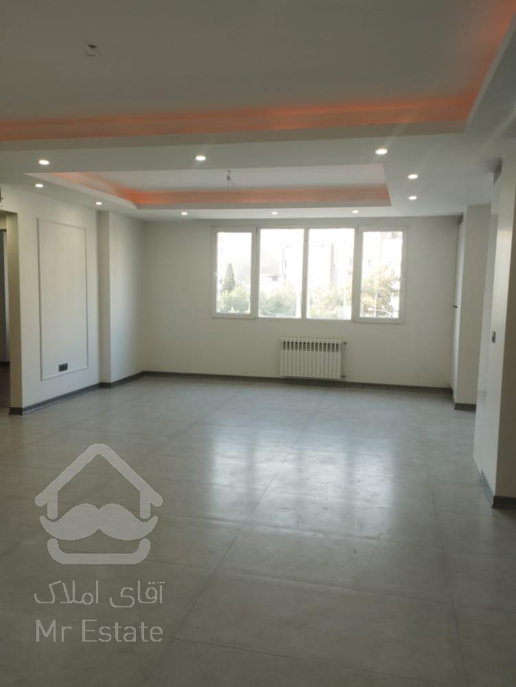 ۹۰ متر فردوس غرب ۸ ساله فول امکانات رو به آفتاب