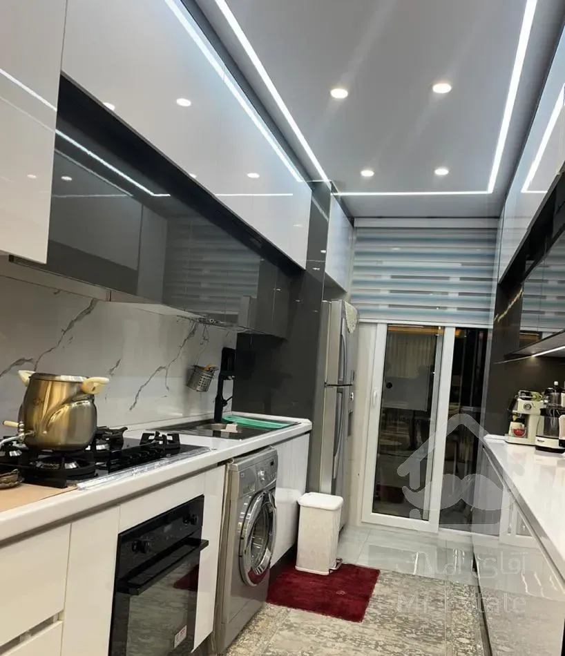 ۴۵متر فول امکانات//نزدیک مترو