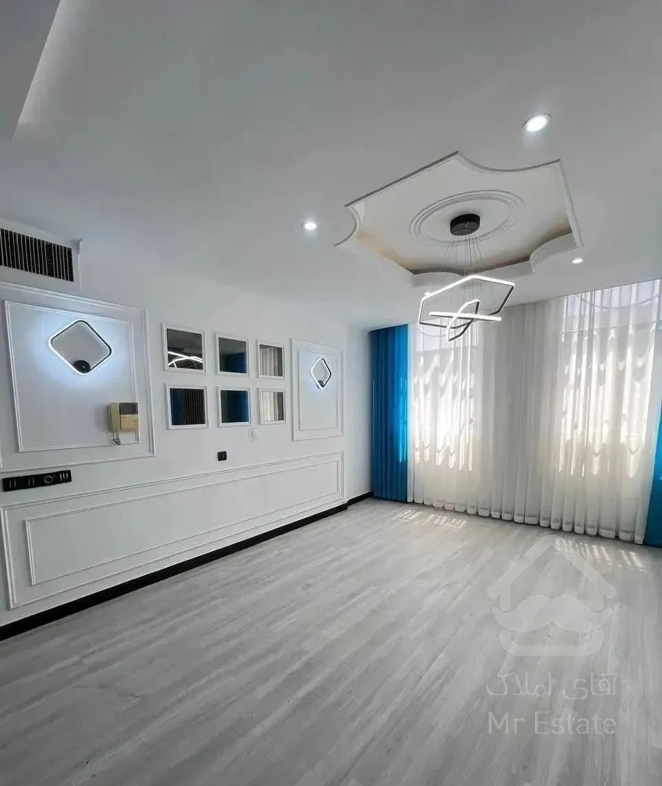 ۴۵متـری باپارکینگسندی/سالن پرده خور/غرق نور