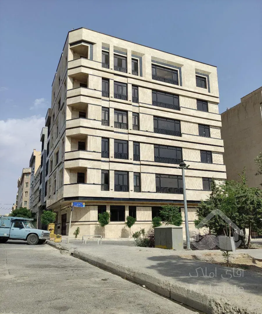 ۱۴۵متر آپارتمان با دو پارکینگ سندی شهرارا پارک