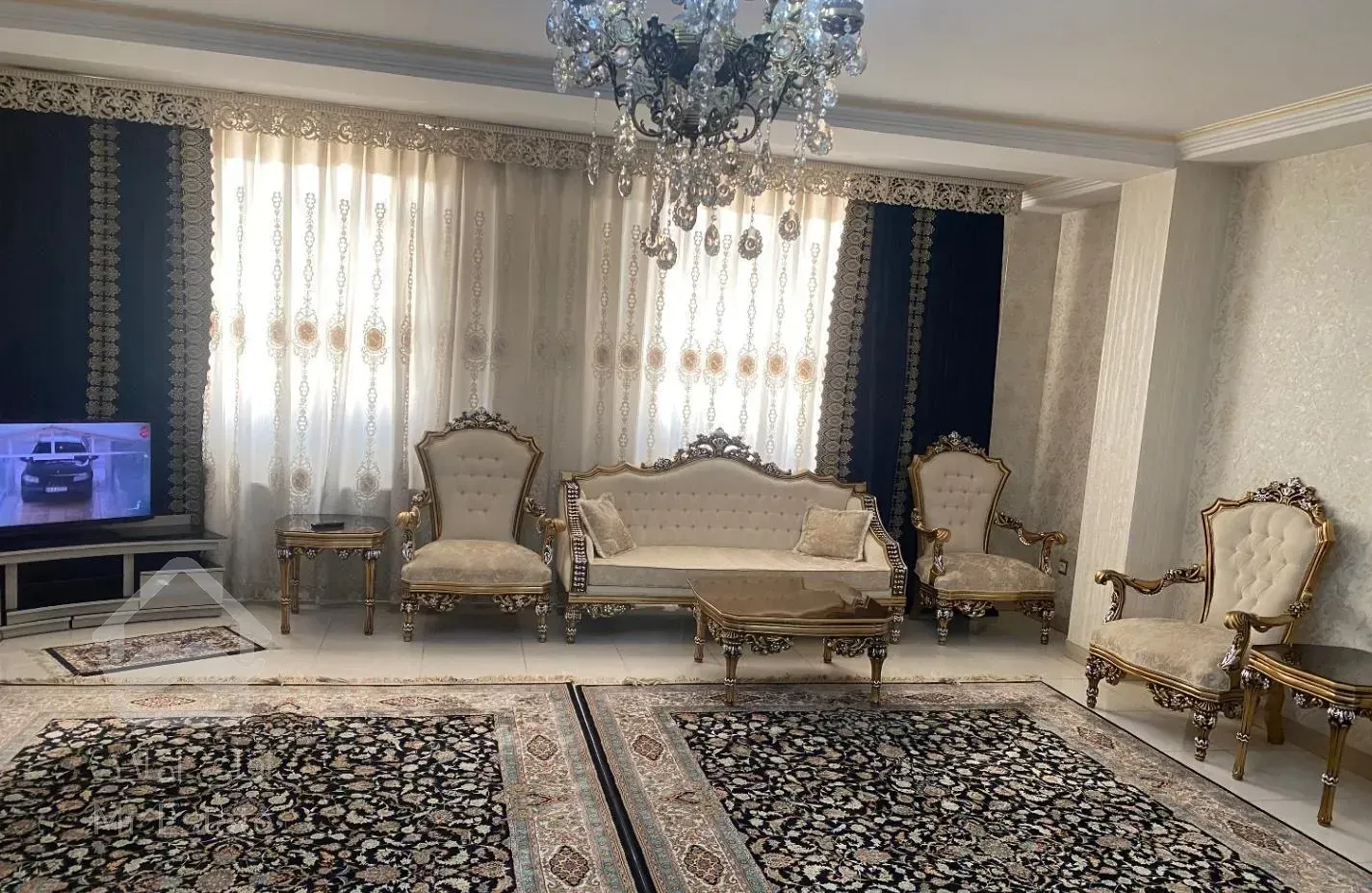 اپارتمان طبقه سوم