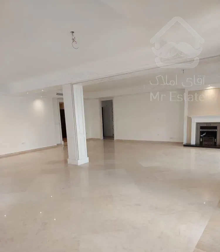 فروش آپارتمان ۳۰۰ متری ۴ خوابه در جمشیدیه