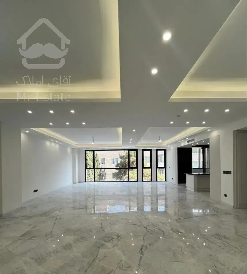 ۱۷۶ متر ۳ خواب / تک واحدی / تاپ لوکیشن  قابل تهاتر