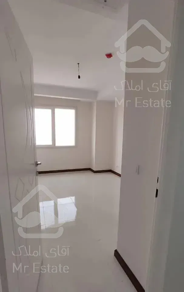 واحد کلیدنخورده/دریاچه چیتگر کوهک*١۵٠متر