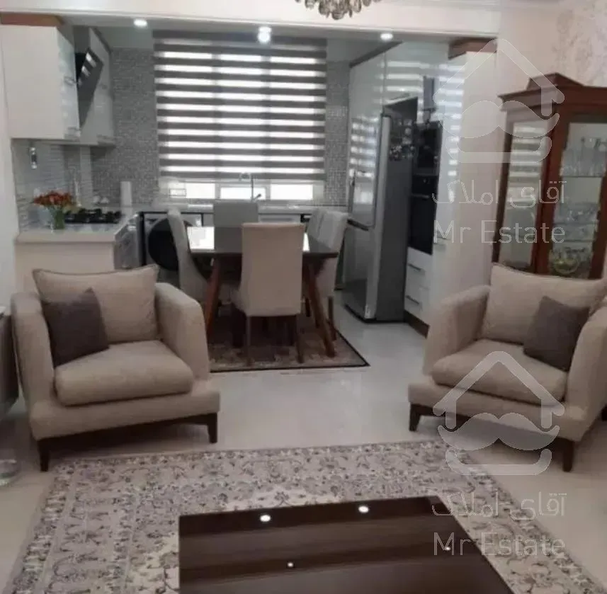 اندرزگو ۱۲۰ متر ۲ خواب نورگیرمستقیم  سالن پرده خور