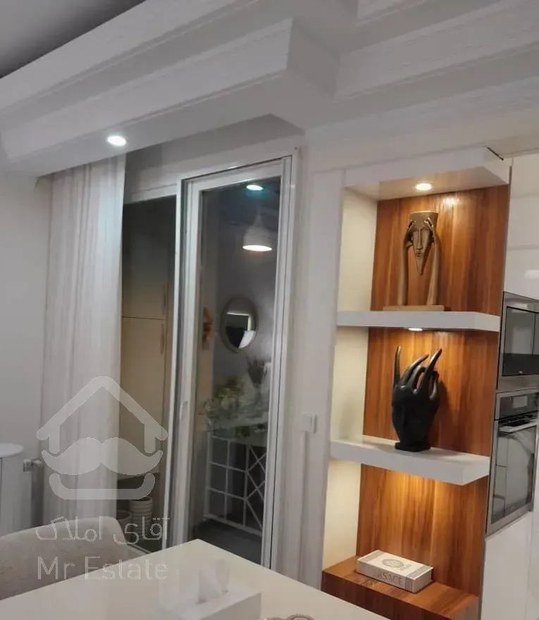 خیابان قندی ۱۱۷متر دوخوابه تک واحدی