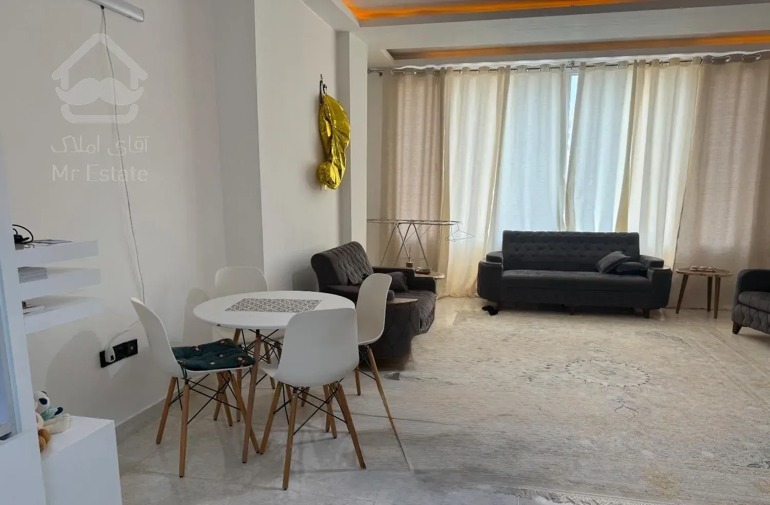 78متر یک خوابه با پذیرایی دلباز و نورگیر