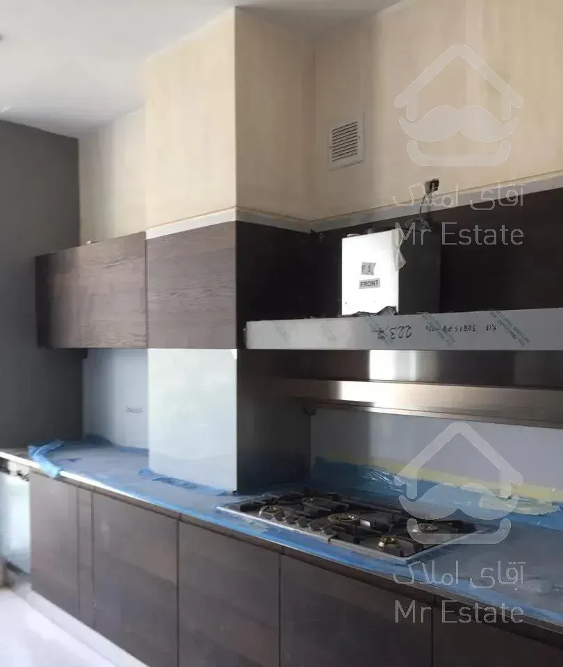 فروش آپارتمان ۱۸۰متری نیاوران