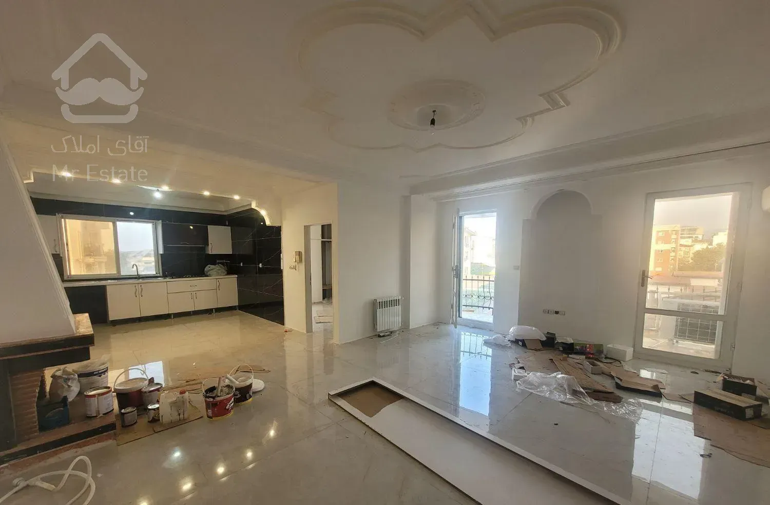 همافران واحد۱۳۰ متری سه خوابه شیک وتمیز