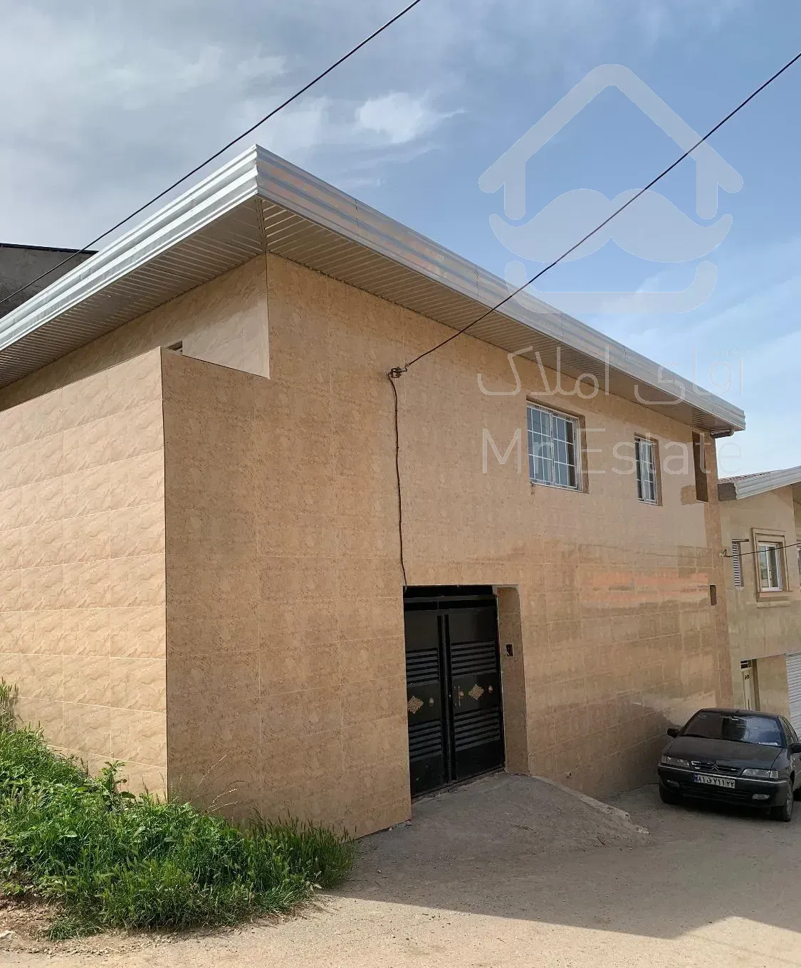 خانه دربستی ۹۰ متری واقع در زیروان