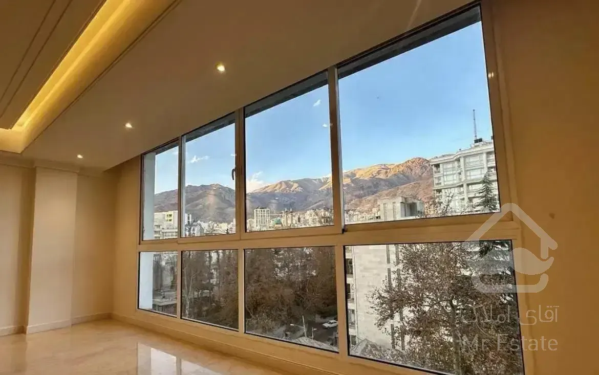 ۱۰۰ متر ۲ خواب / ۳ جهت نور / پاگرد مجزا