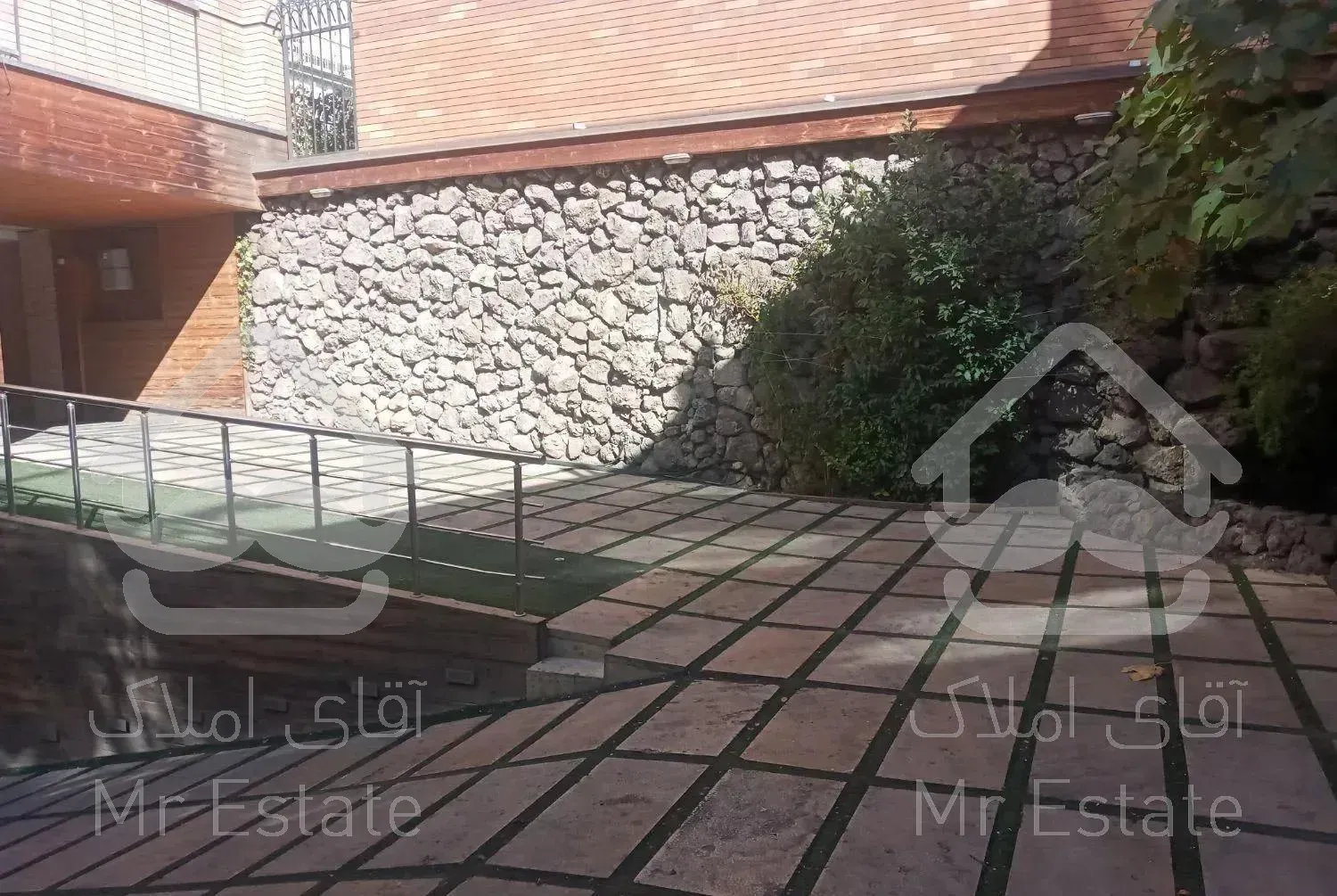 اپارتمان 75 دو خوابه