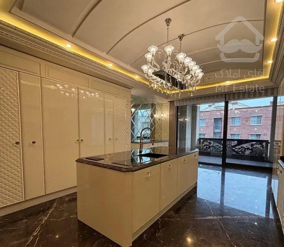 فروش آپارتمان اوایل کوثر+350متر سازه ی زیبا و خاص