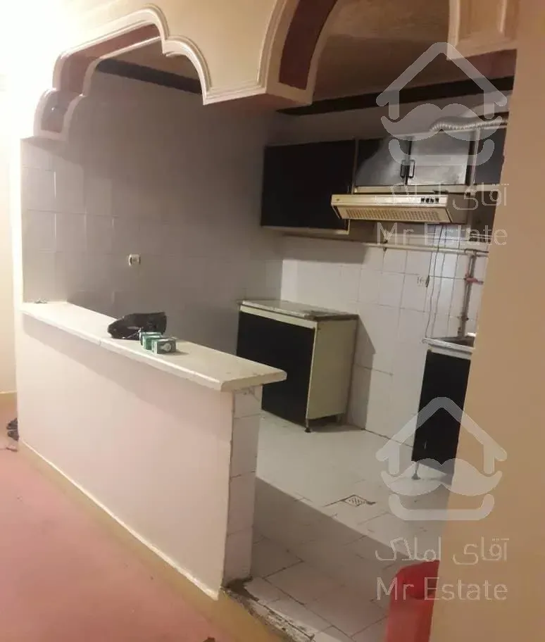 آپارتمان وامدار  200میلیون  خیابان گلشن