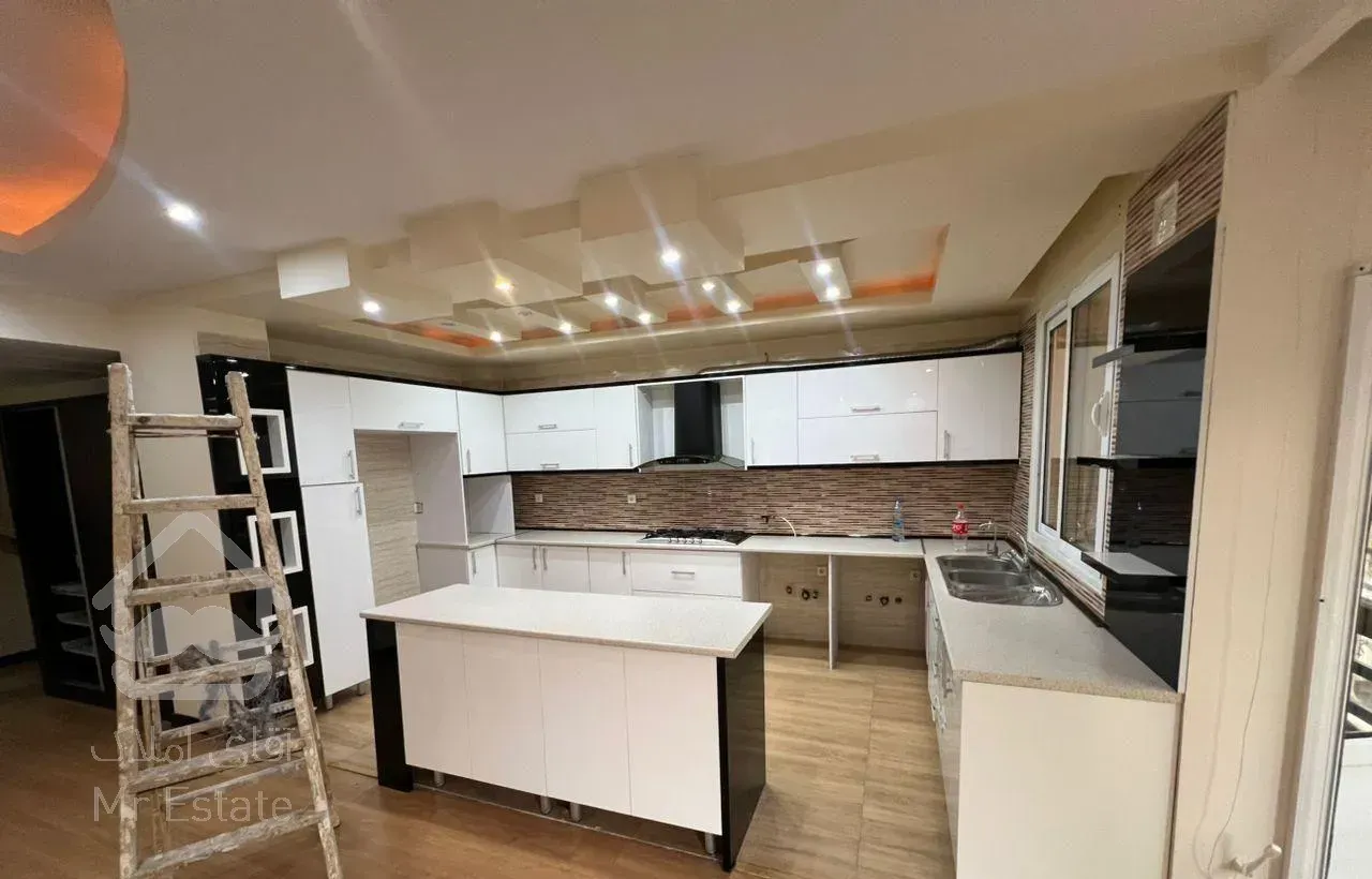 آپارتمان ۱۲۳ متری ۳ خوابه/ 8ساله/ آکواریوم /پونک