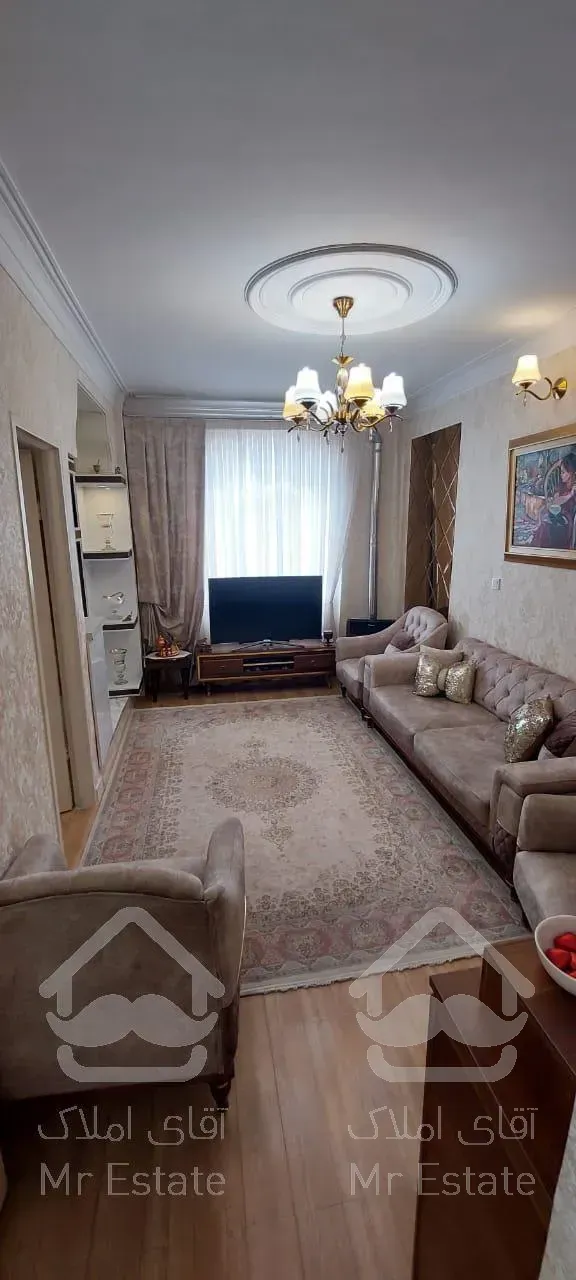 فروش آپارتمان ۴۰ متری با پارکینگ و بازسازی شیک در بریانک