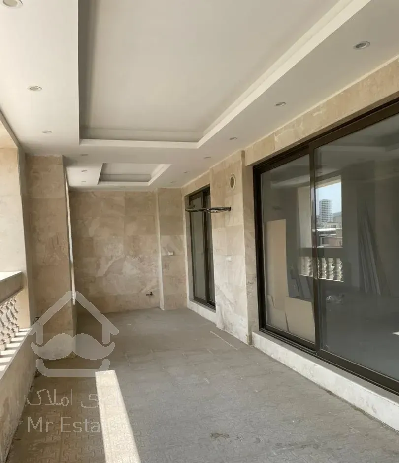 اپارتمان ۲۲۰ متر سه خواب تک واحده بر خیابان بدیعی