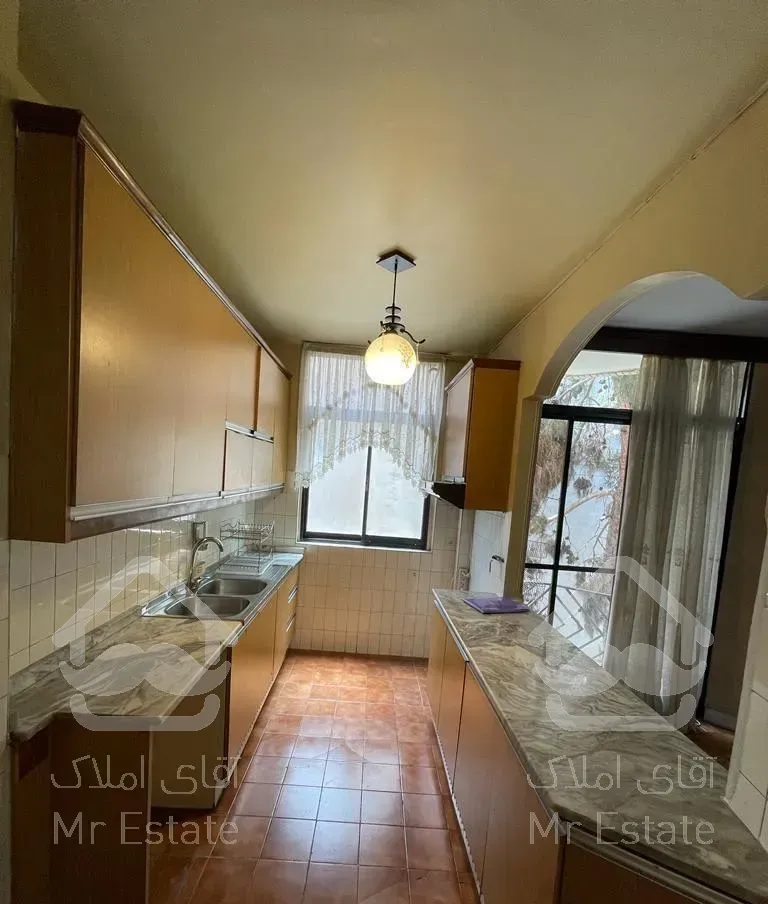 ۱۱۰ متر / ۳ خواب / ط ۲/۵ با پارکینگ / قائم مقام