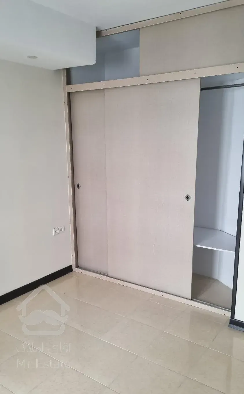 ۸۷ متر امین حضور ۲خواب ۳پارکینگ