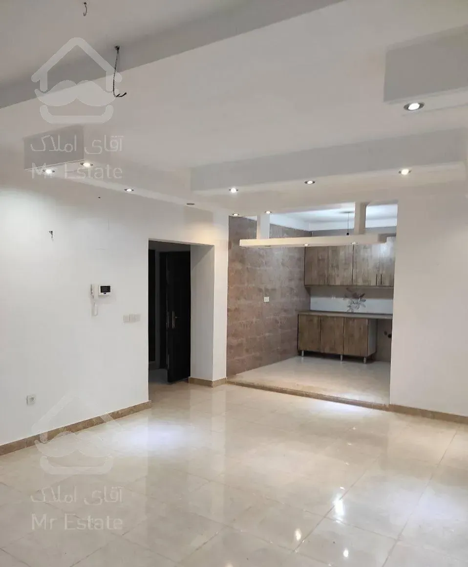 آپارتمان ۱۳۰متر ط۱ تک واحدی واقع چالوس خ ۱۷شهریور