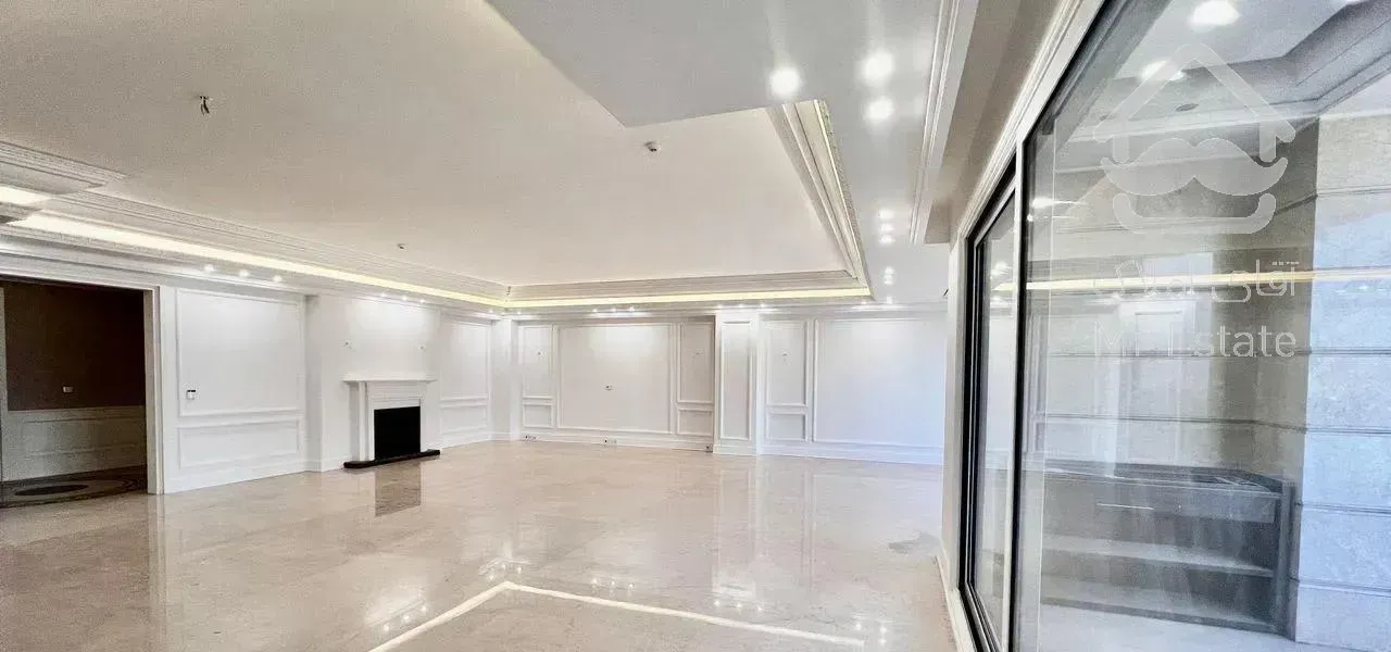 ولنجک ٢٤٥ متر ٤ خواب/فول امکانات/تراس