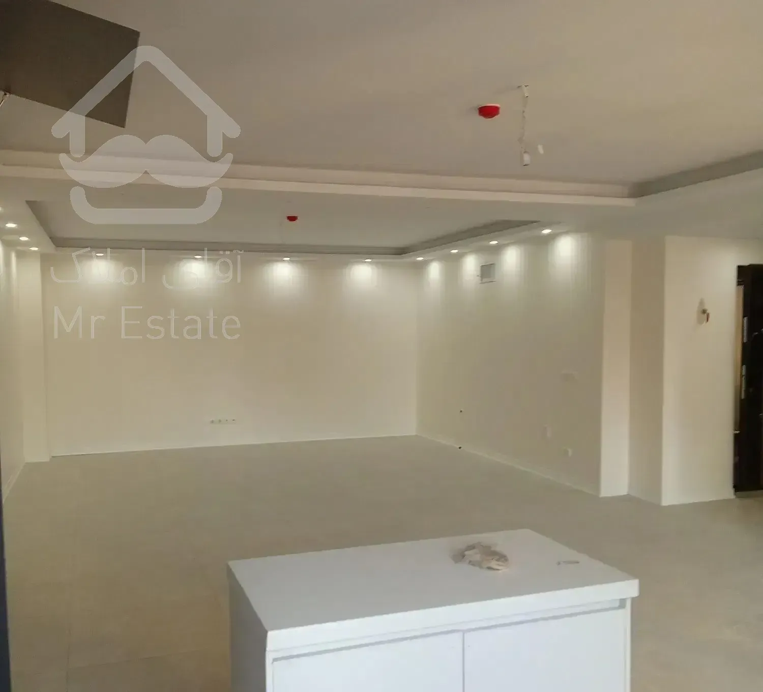 اجاره آپارتمان ۱۱۸ متری/دو خواب/نوساز/میدان انقلاب