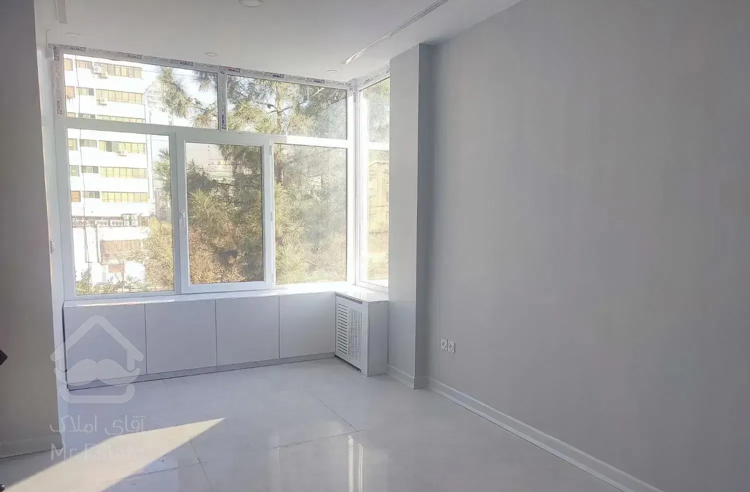 ۱۳۰ متر * ۲ خواب* گاندی/ فول امکانات