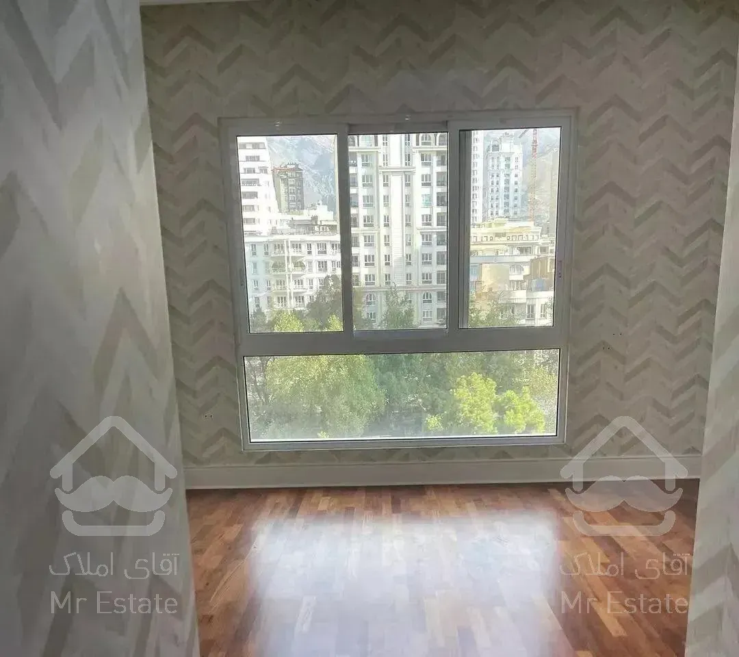 120متر/دروس/میزبان نورباشید/تراس‌قابل‌چیدمان