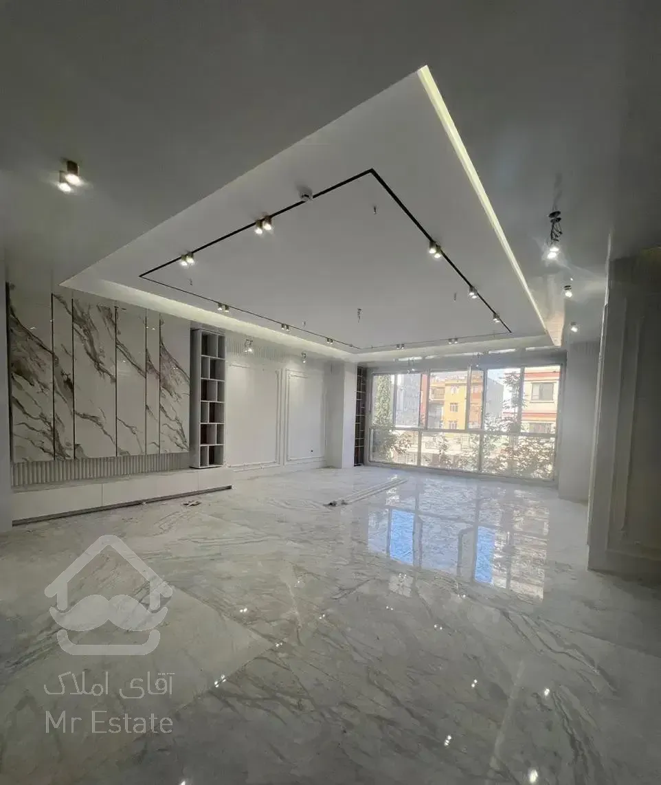 ۱۵۲متر۳خ/ساخت برند ایزدپناه/۲پارکینگ/لابی*روف