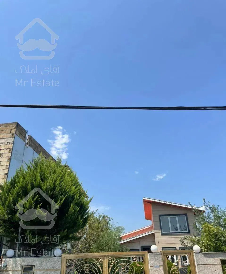 دوبلکس۱۰۰متر زمین ۲۲۰متر بر اصلی خیابان تالش قروق