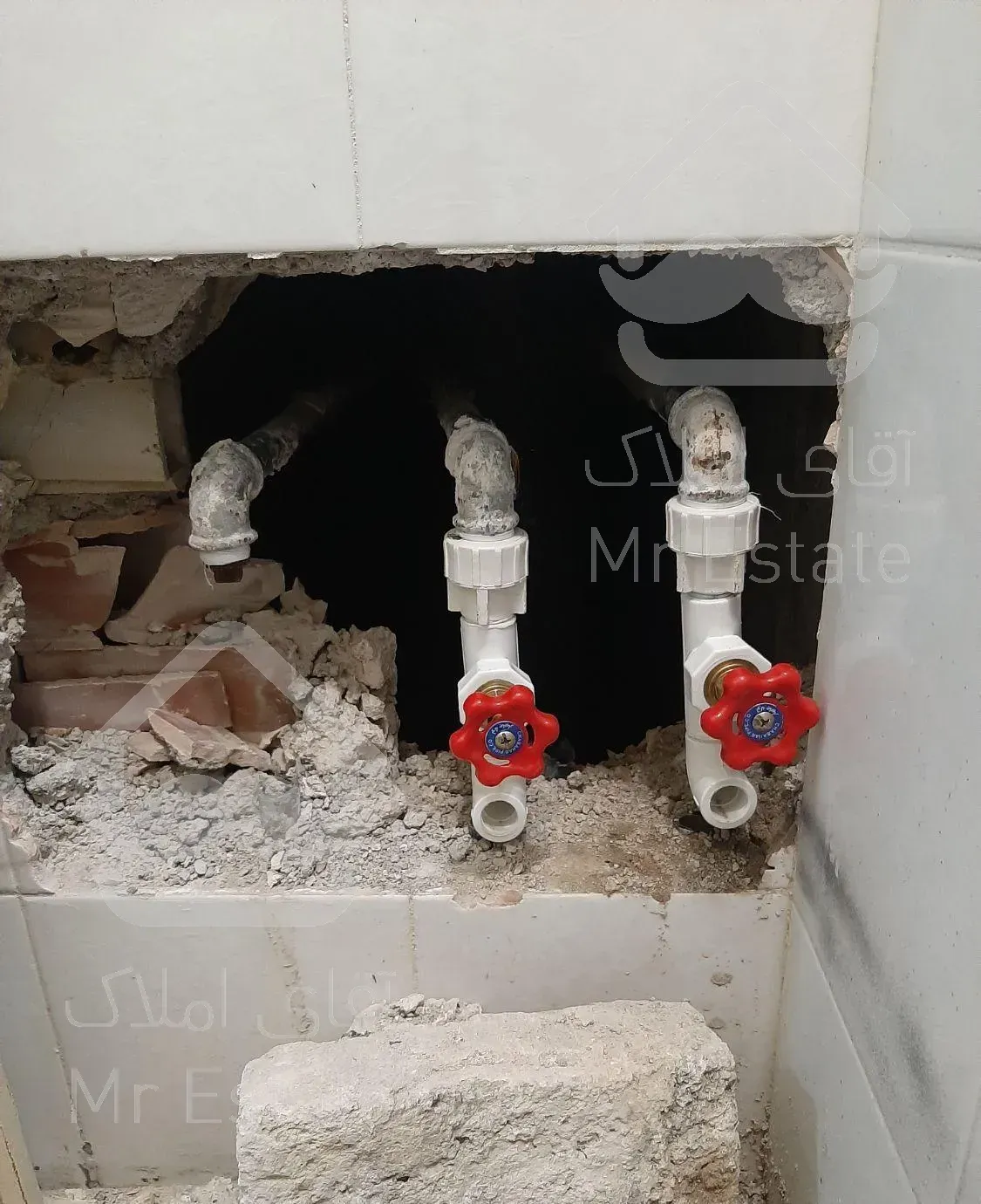 خدمات تاسیسات تشخیص ترکیدگی لوله کش بازسازی رفع نم