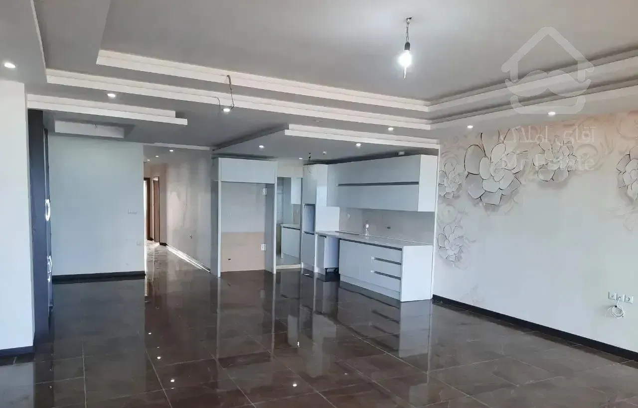 آپارتمان ۲۰۰ متری طبقه ۱۴