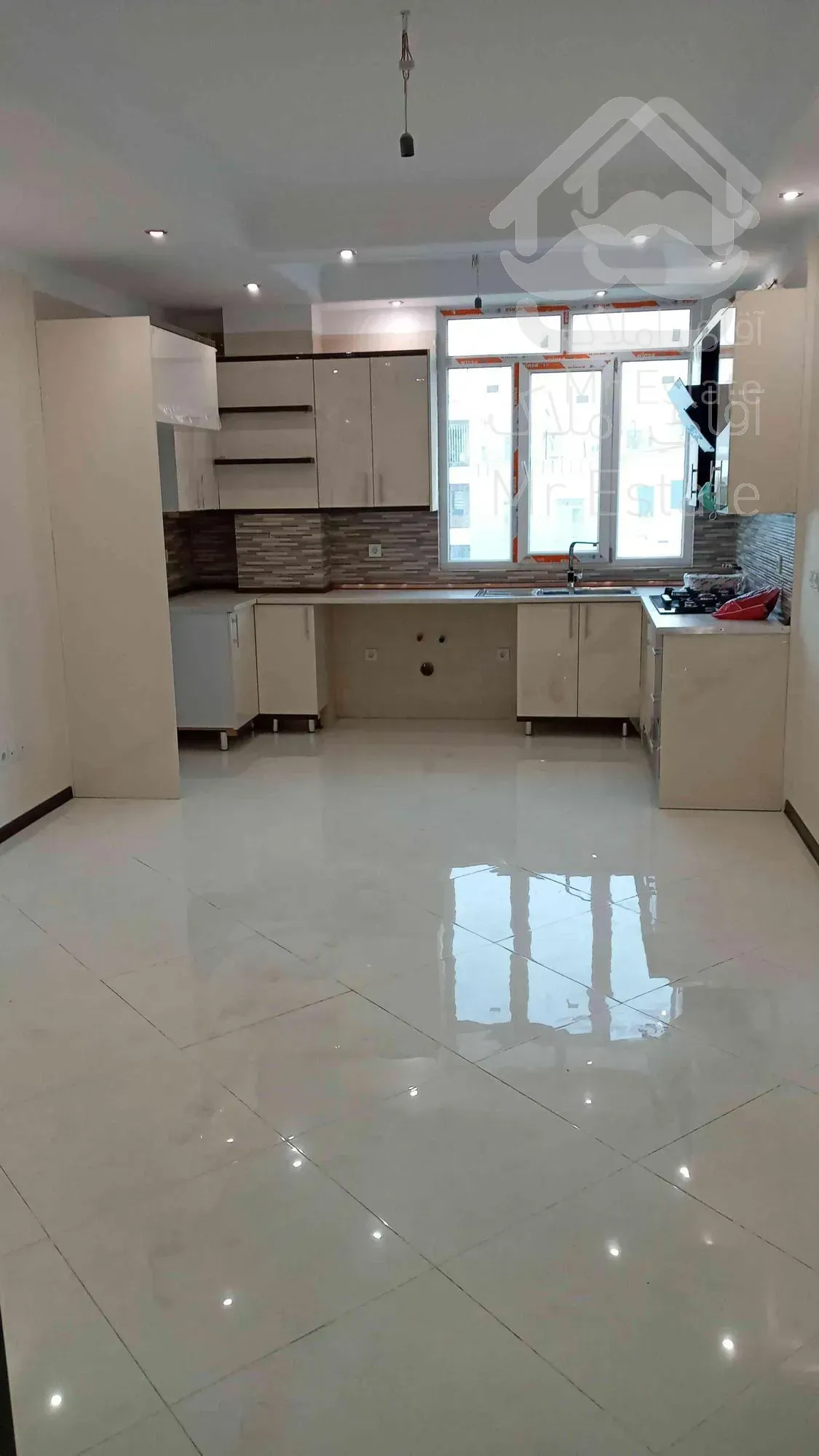 فروش آپارتمان ۶۰متری یکخوابه نوساز فردوس شرق