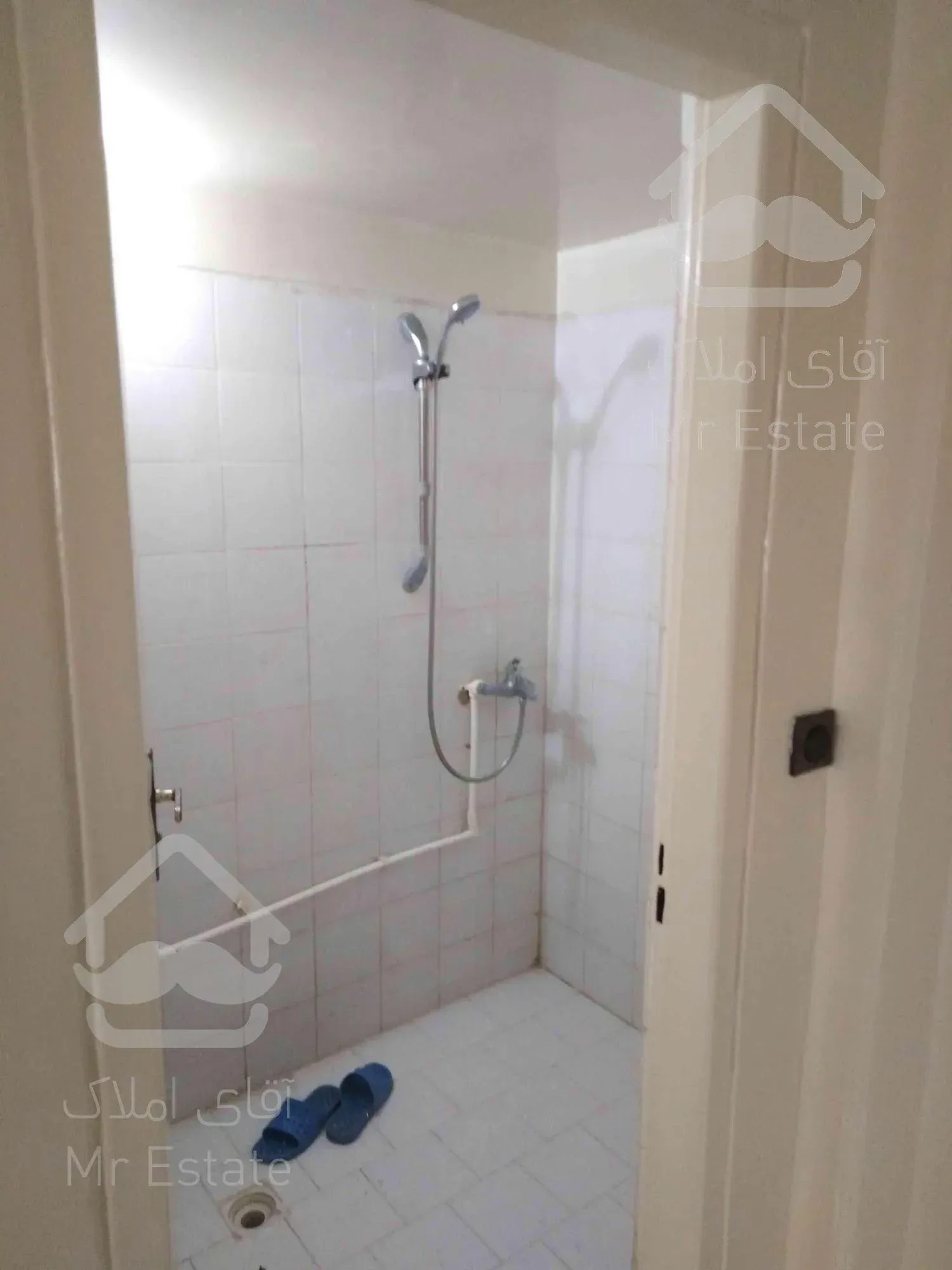 * 95 متر *دو خواب* در بلوار اباذر *