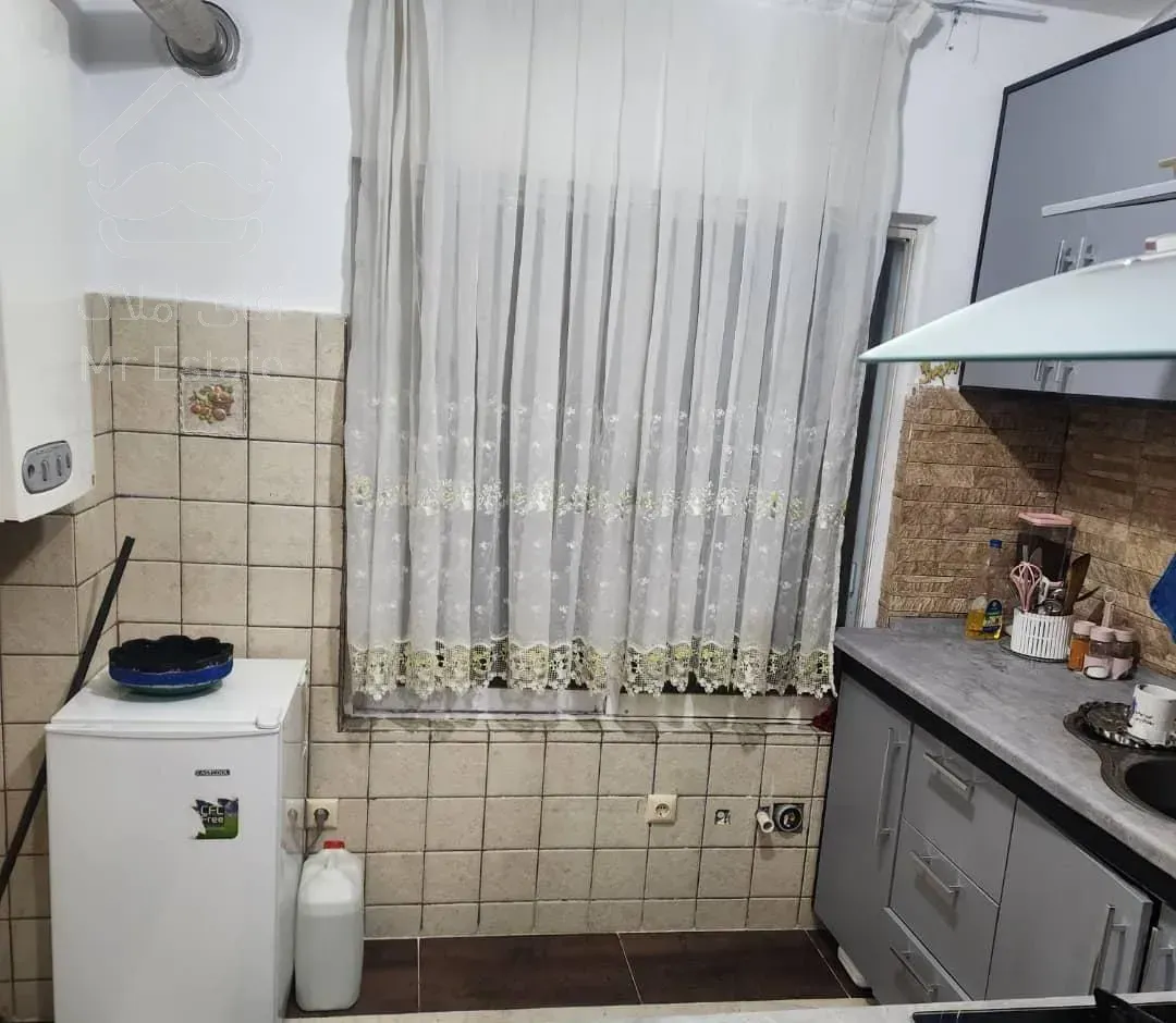 آپارتمان ۴۰ متری طبقه اول راه پله مستقل