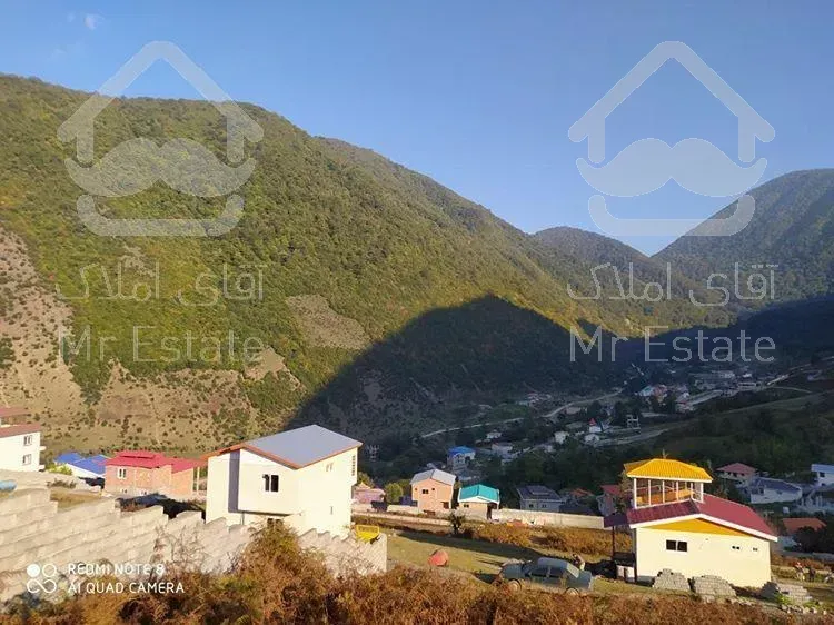 زمین فروشی با چشم اندازی عالی دارای آب برق گاز منطقه نمونه گردشگری منطقه لاویج