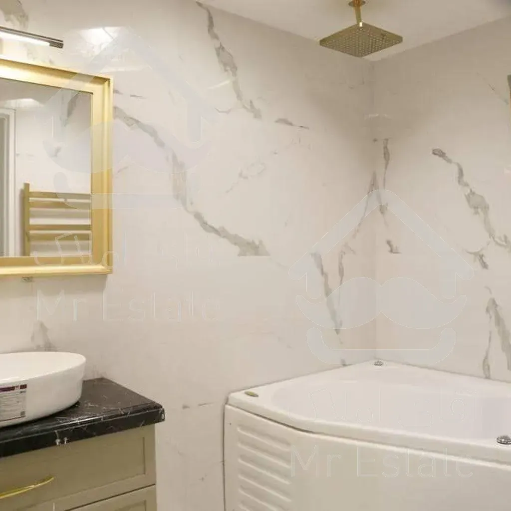 خرید آپارتمان بازسازی شده ۱۹۴ متر