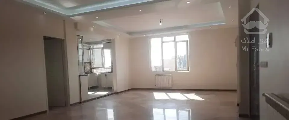 آپارتمان ۱۳۲ متری ۳ خواب ( ۲ پارکینگ سندی )