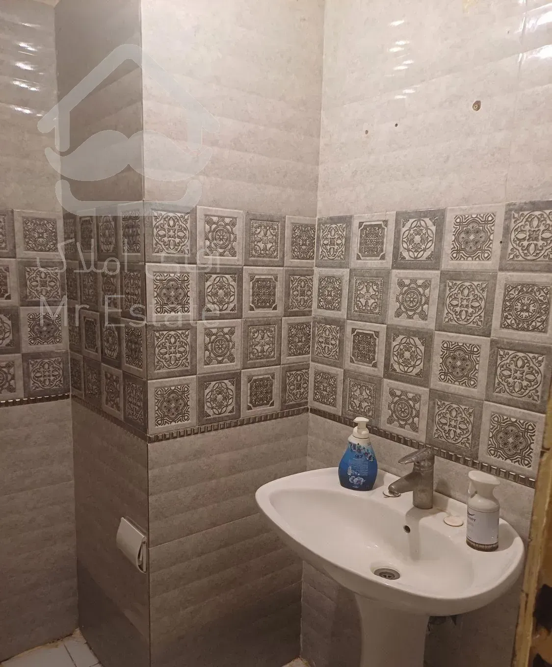 اجاره آپارتمان ۹۳ متری ۲ خوابه در کوی فراز