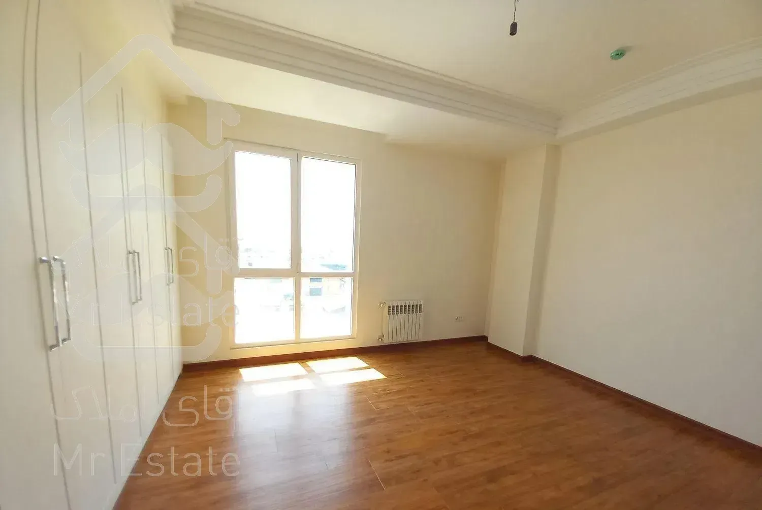 ۱۳۴متر/۳ خواب/دونبش/نوساز/نورگیر  اکباتان