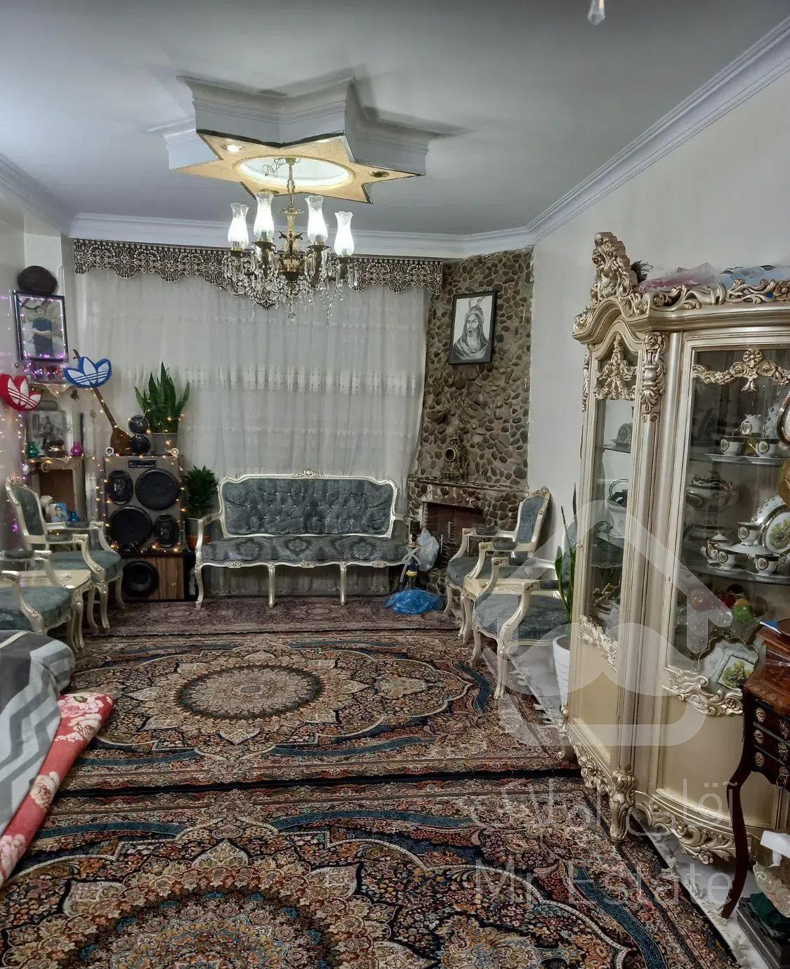 ۷۴ متر* ۲خواب * فول امکانات* سند تک برگ *