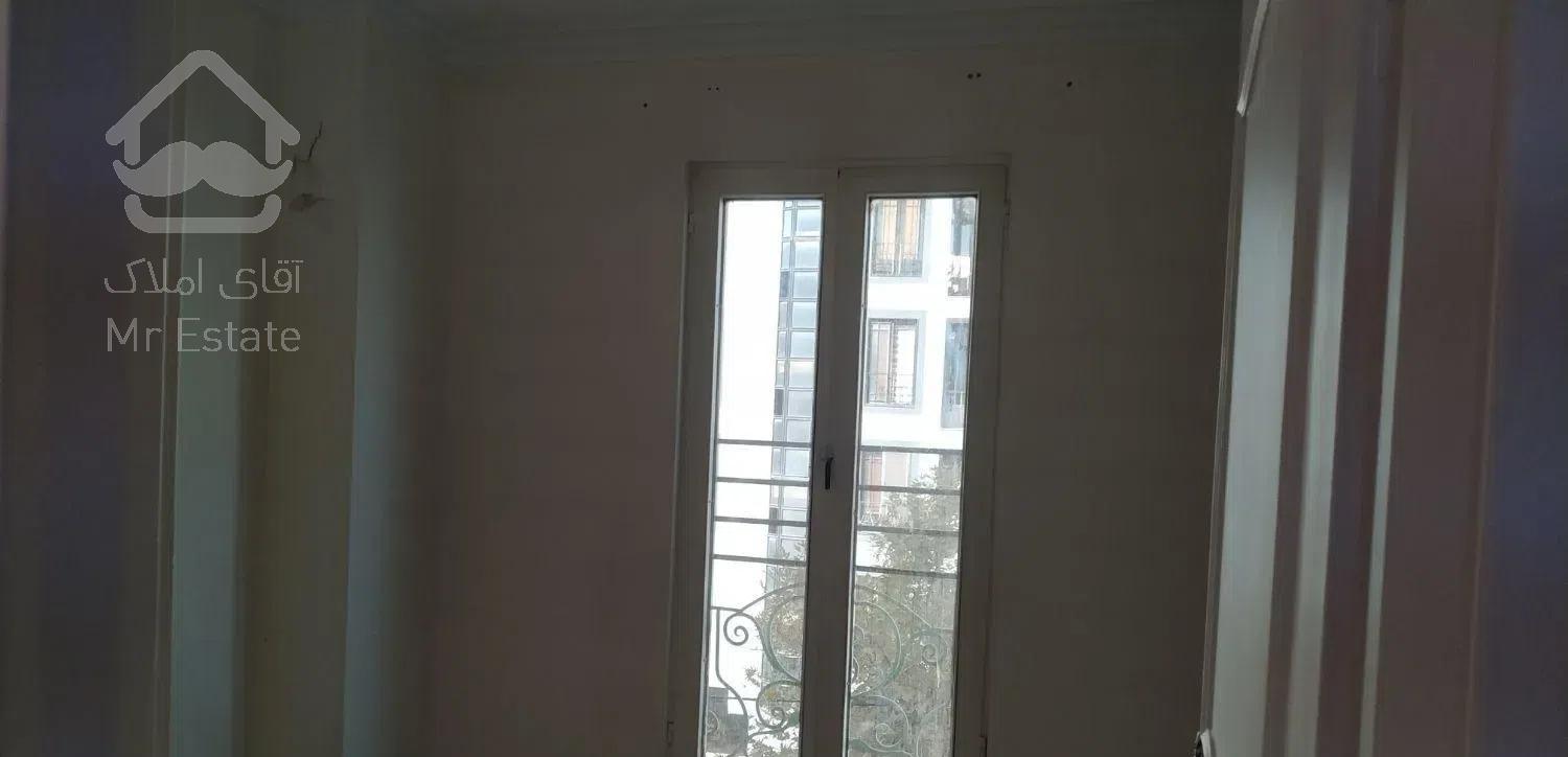 76 متر شرق پروین