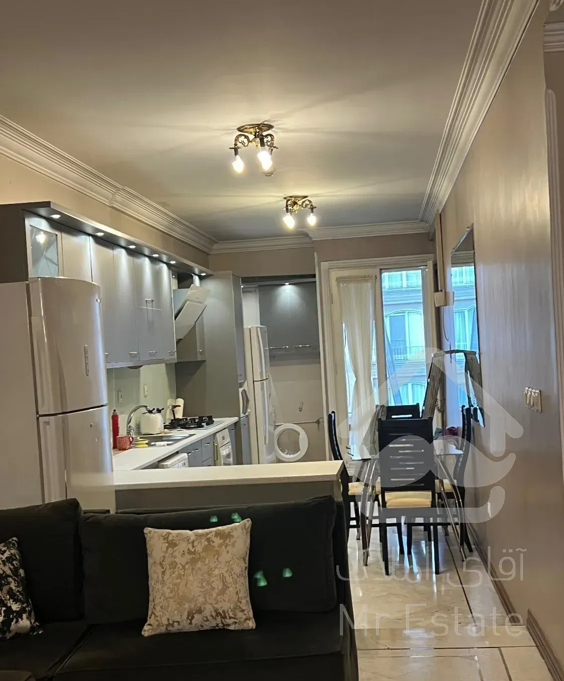 گاندی/۱۳۰ متر/۳ خواب/فول امکانات