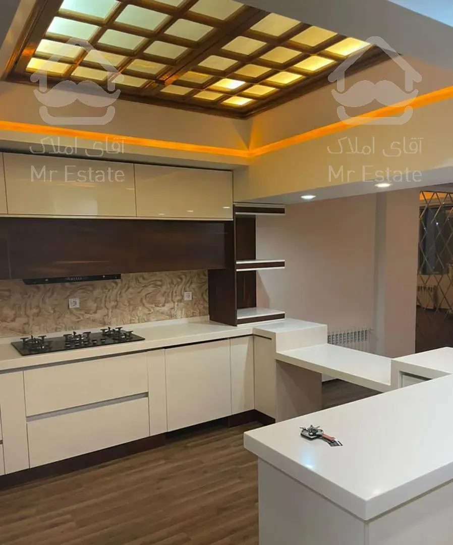 ۱۵۸ متر فول باسازی شده دارای ۲ پارکینگ