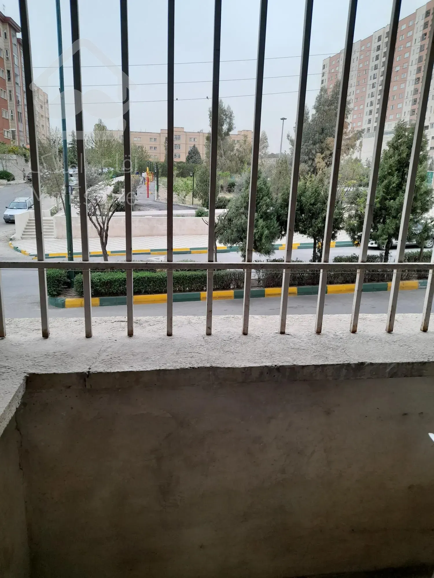 اپارتمان ۱۰۳ مترخالص شهرک بهشتی